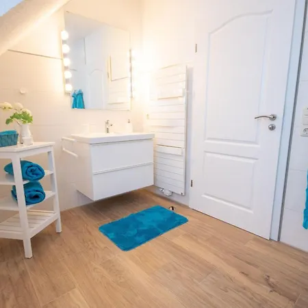 Apartment Cuxhavener-strasse-5-6 *